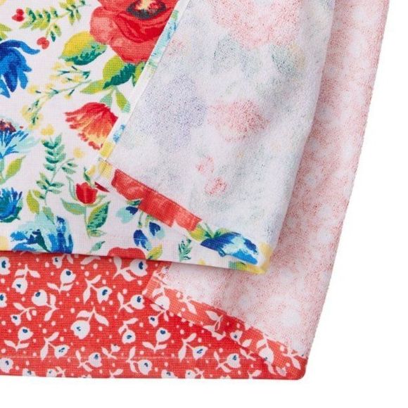 The Pioneer Woman Delaney Floral 2-Piece Kitchen Towel Set - Picture 5 of 5